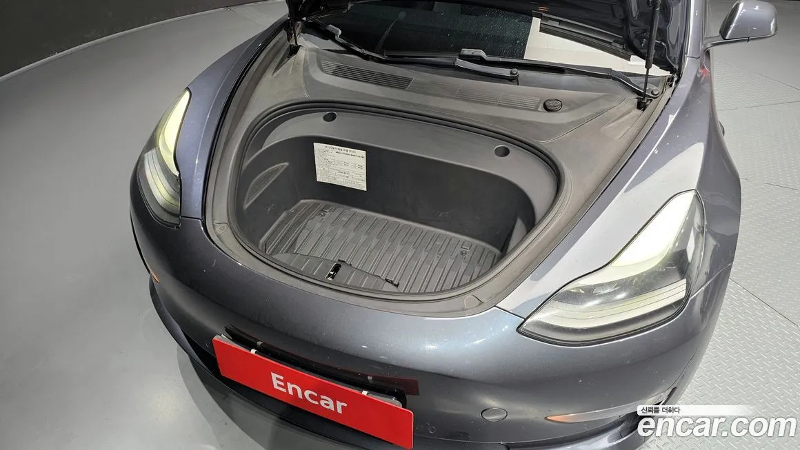 Tesla Model 3 — фото 6