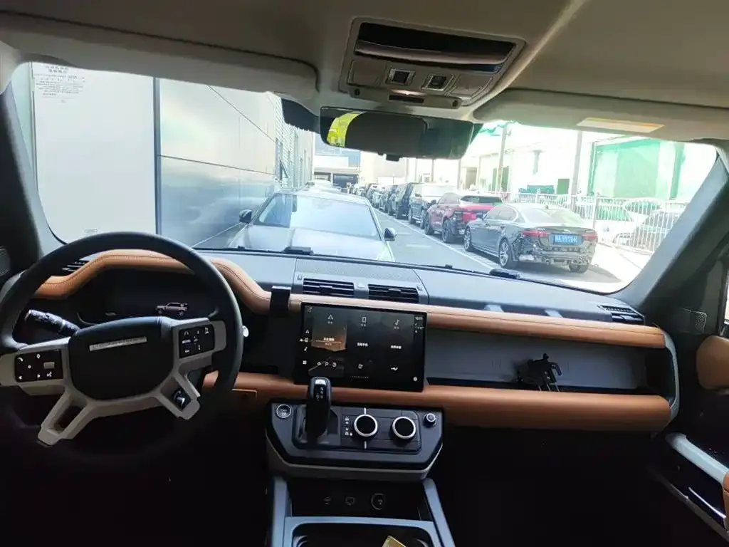 Land Rover Defender — фото 4