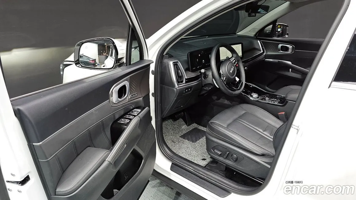 Kia Sorento — фото 10