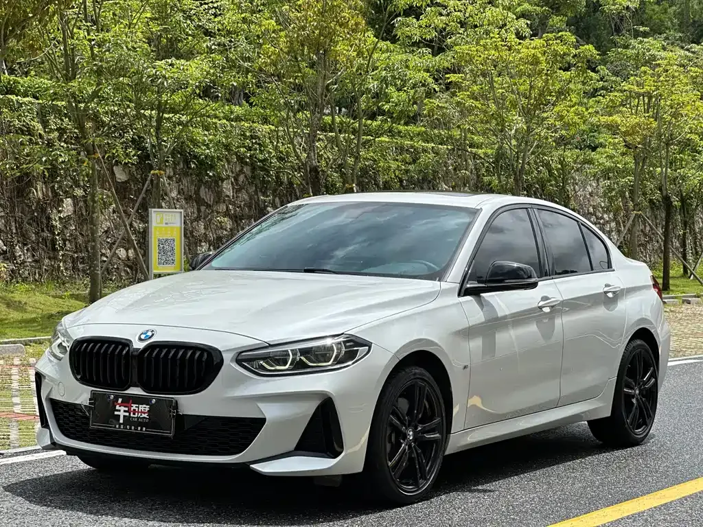 BMW 1 Series — фото 1