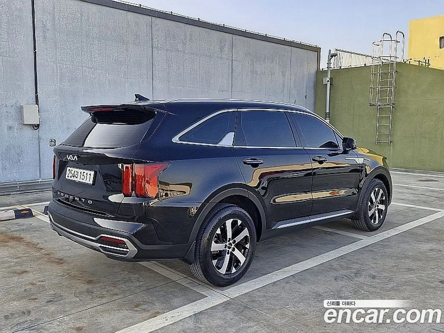 Kia Sorento — фото 4