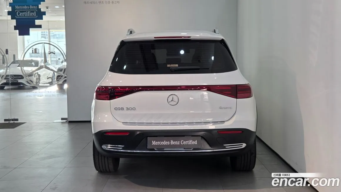 Mercedes-Benz EQB — фото 4