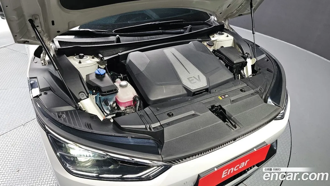 Kia EV6 — фото 6
