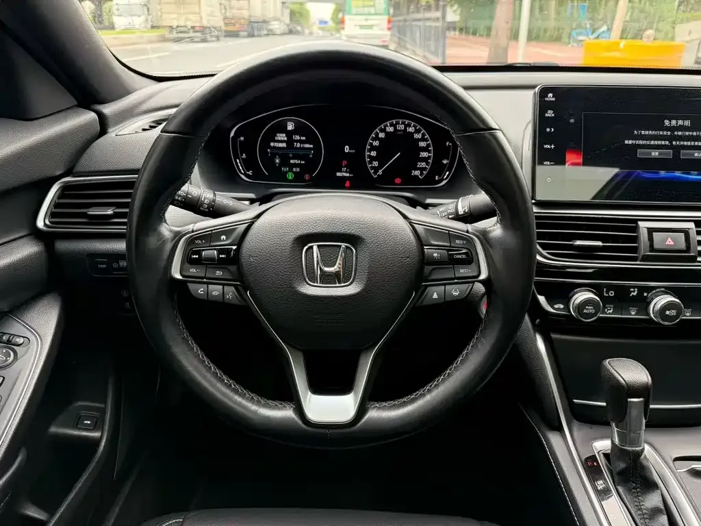 Honda Inspire — фото 8