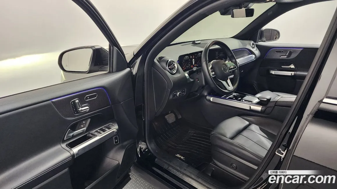 Mercedes-Benz GLB-Class — фото 10