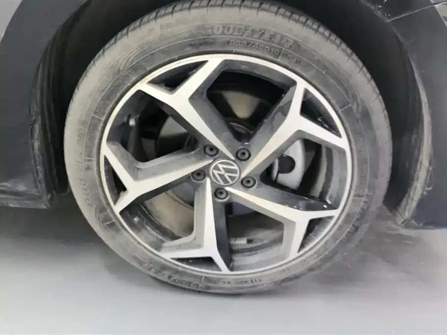 Volkswagen Passat — фото 6