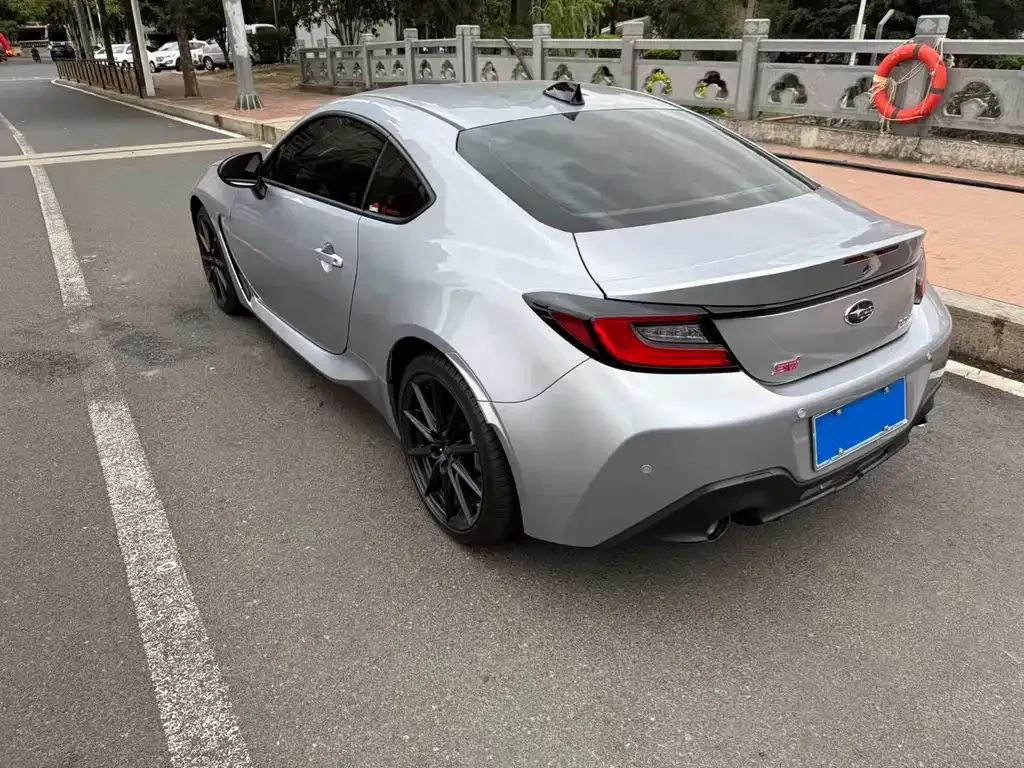 Subaru BRZ — фото 8