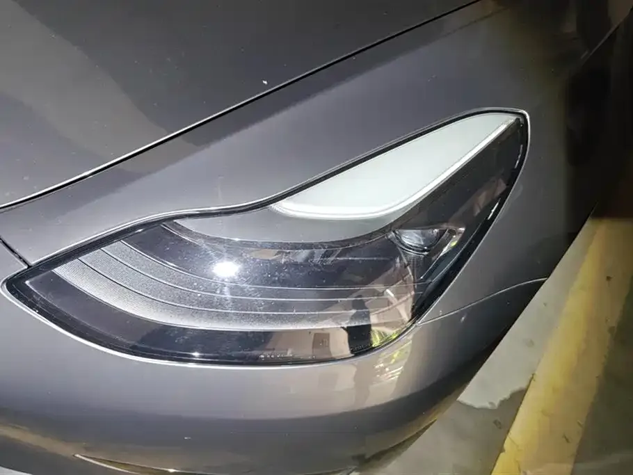 Tesla Model 3 — фото 5