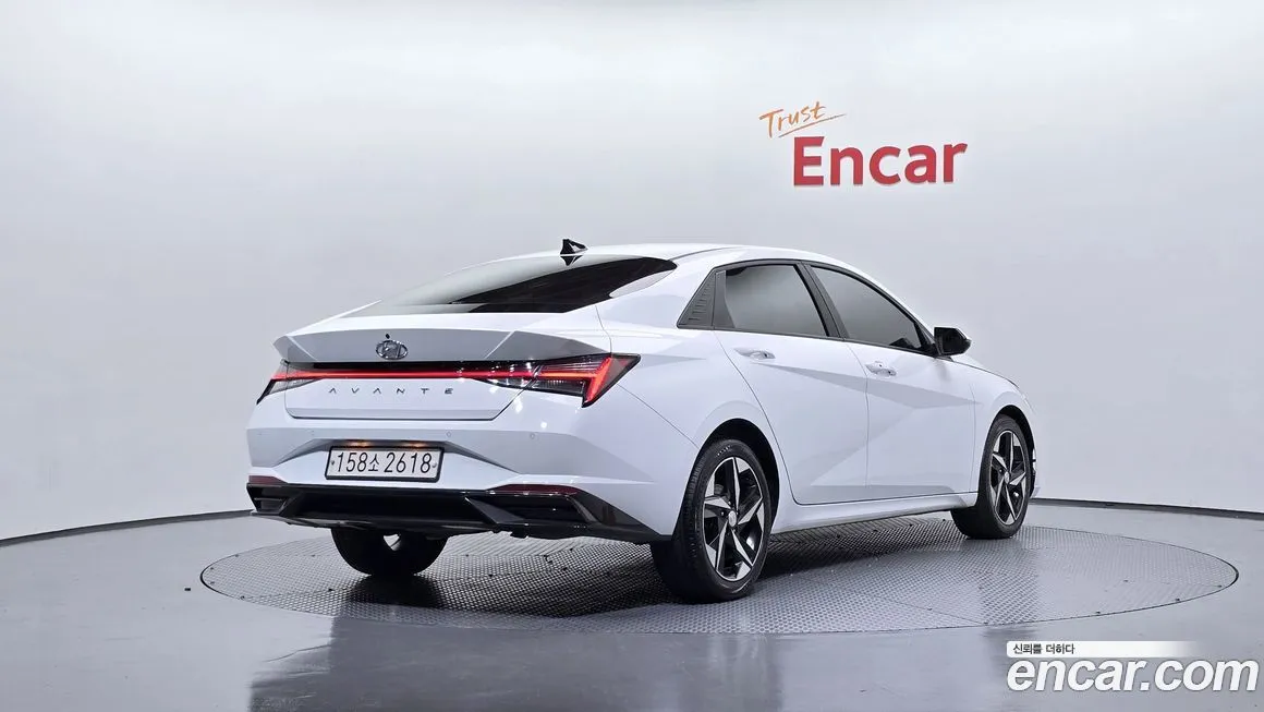 Hyundai AVANTE — фото 2