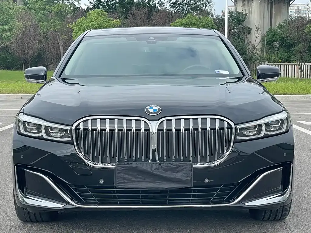 BMW 7 Series — фото 2
