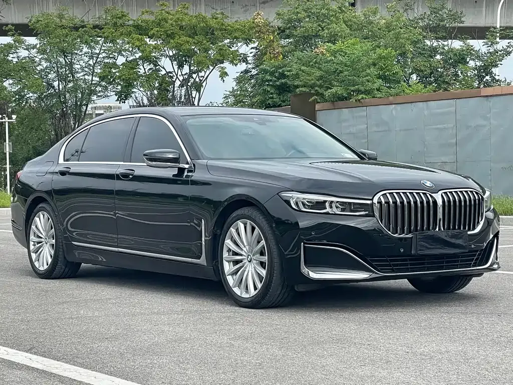 BMW 7 Series — фото 3