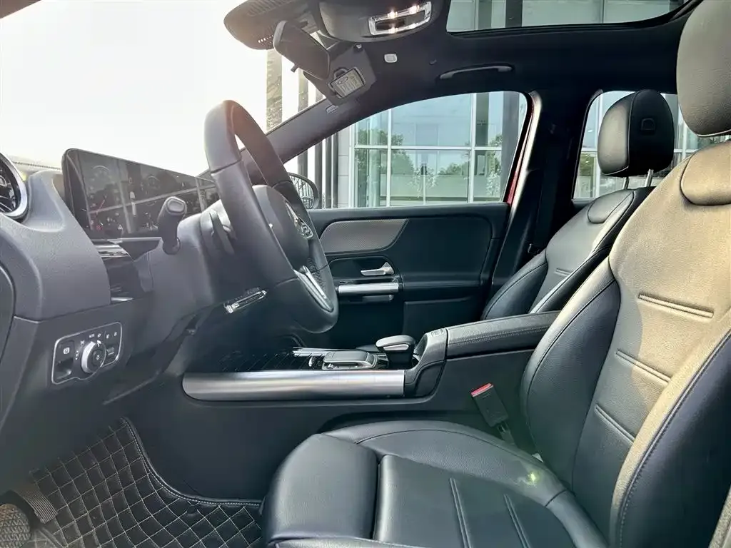 Mercedes-Benz GLA — фото 10