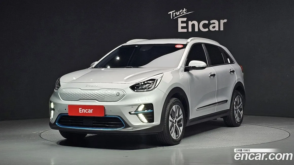 Kia Niro — фото 1