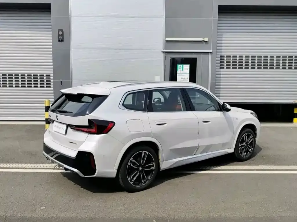 BMW X1 — фото 4