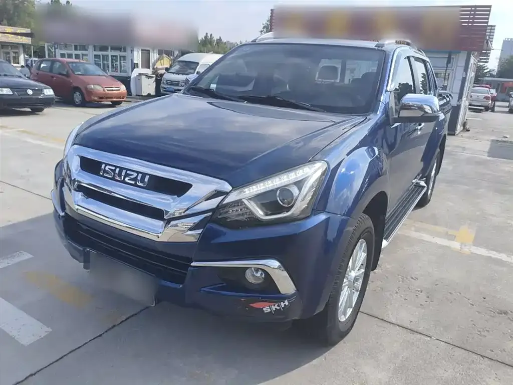 Isuzu D-MAX — фото 1