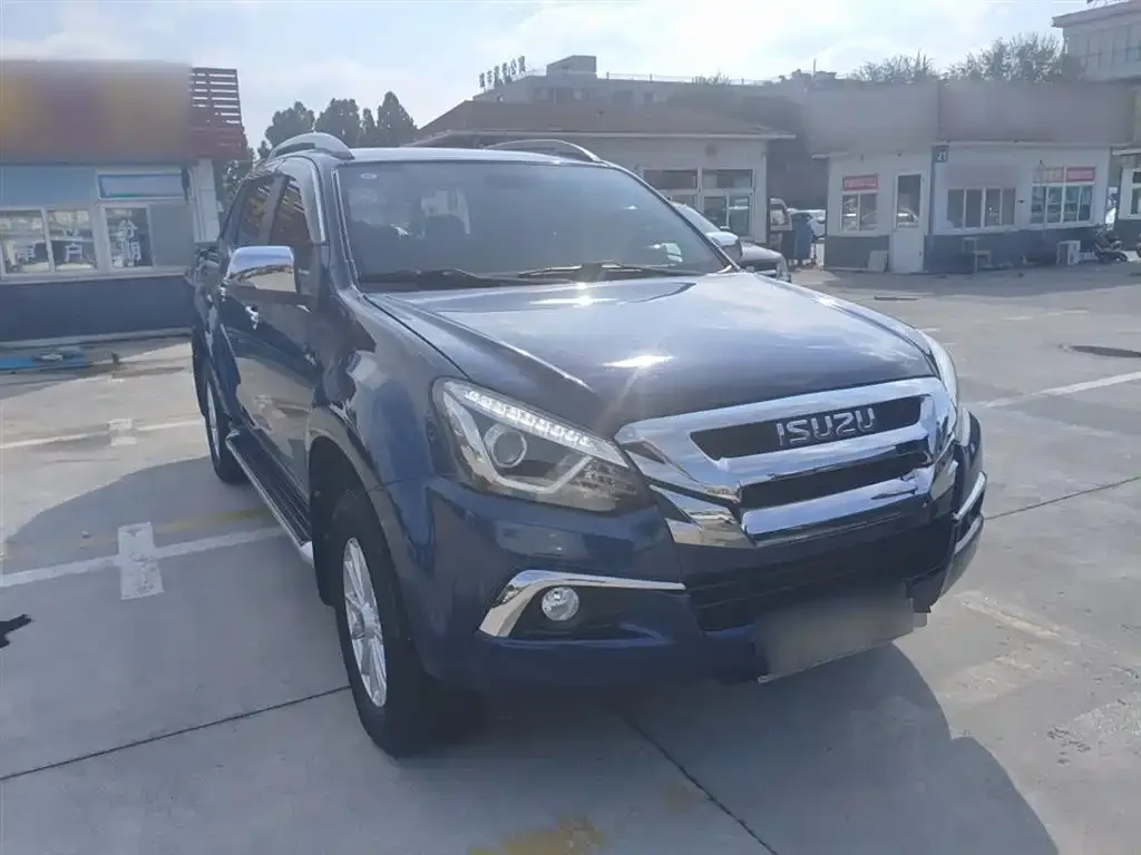 Isuzu D-MAX — фото 4