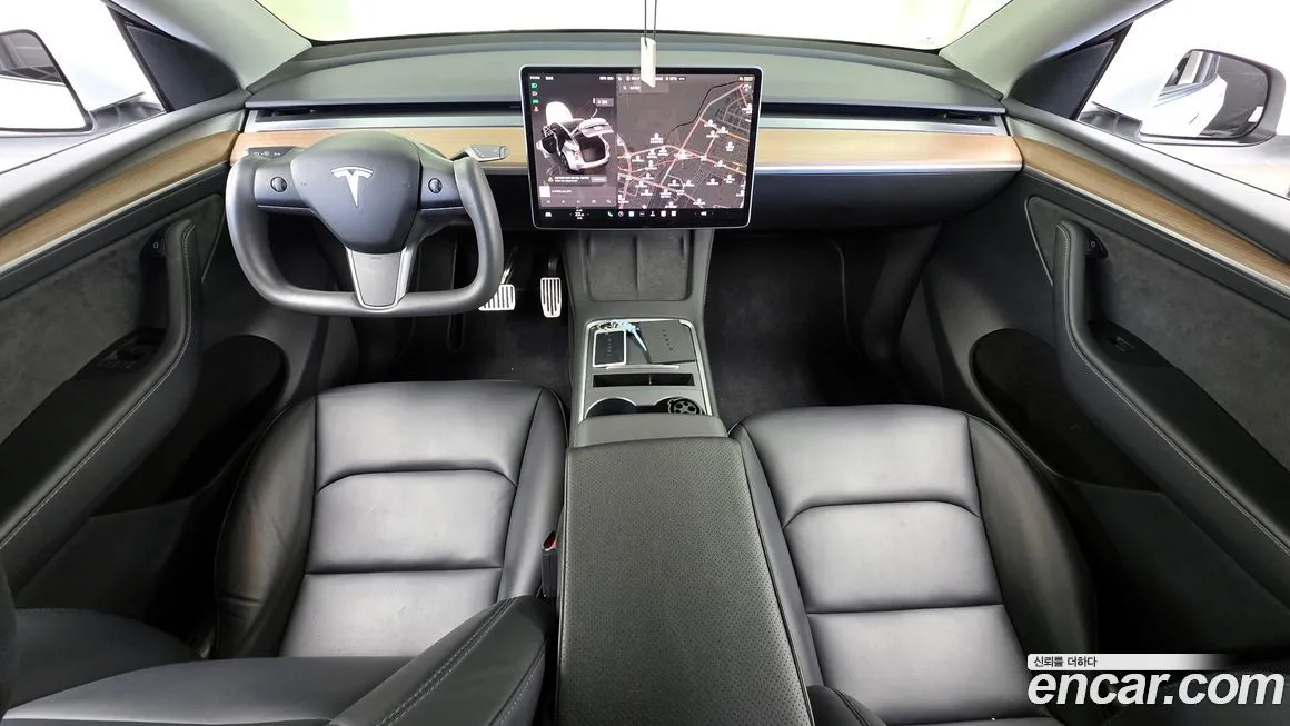 Tesla Model Y — фото 7