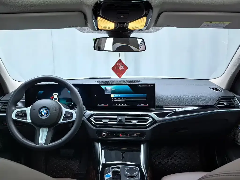 BMW i3 — фото 9