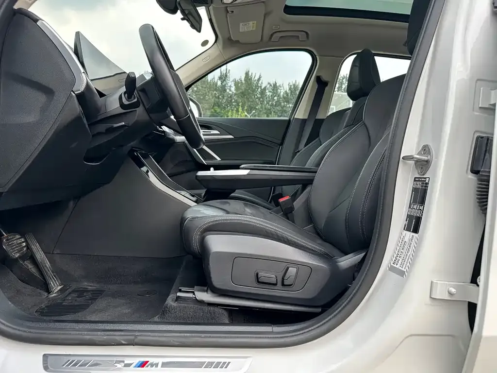 BMW X1 — фото 10