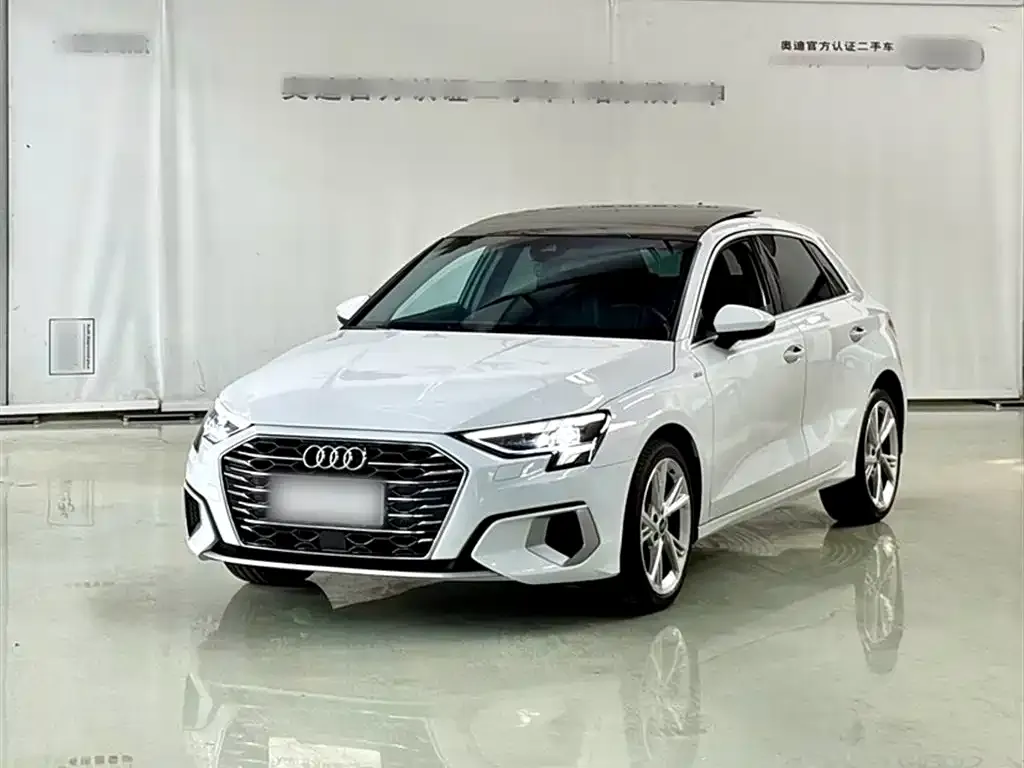 Audi A3 — фото 1
