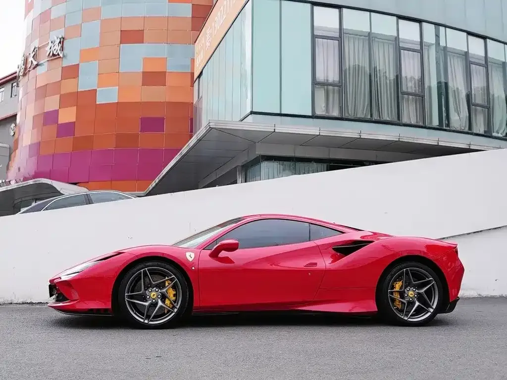 Ferrari F8 — фото 3