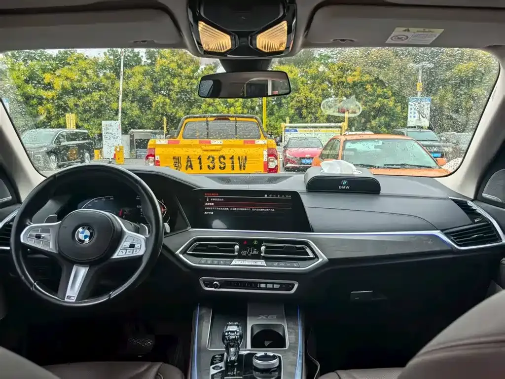 BMW X5 — фото 9