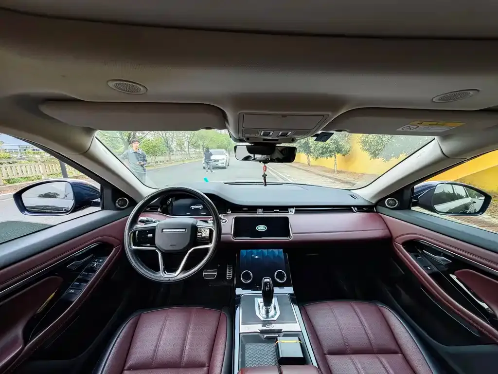Land Rover Evoque — фото 6