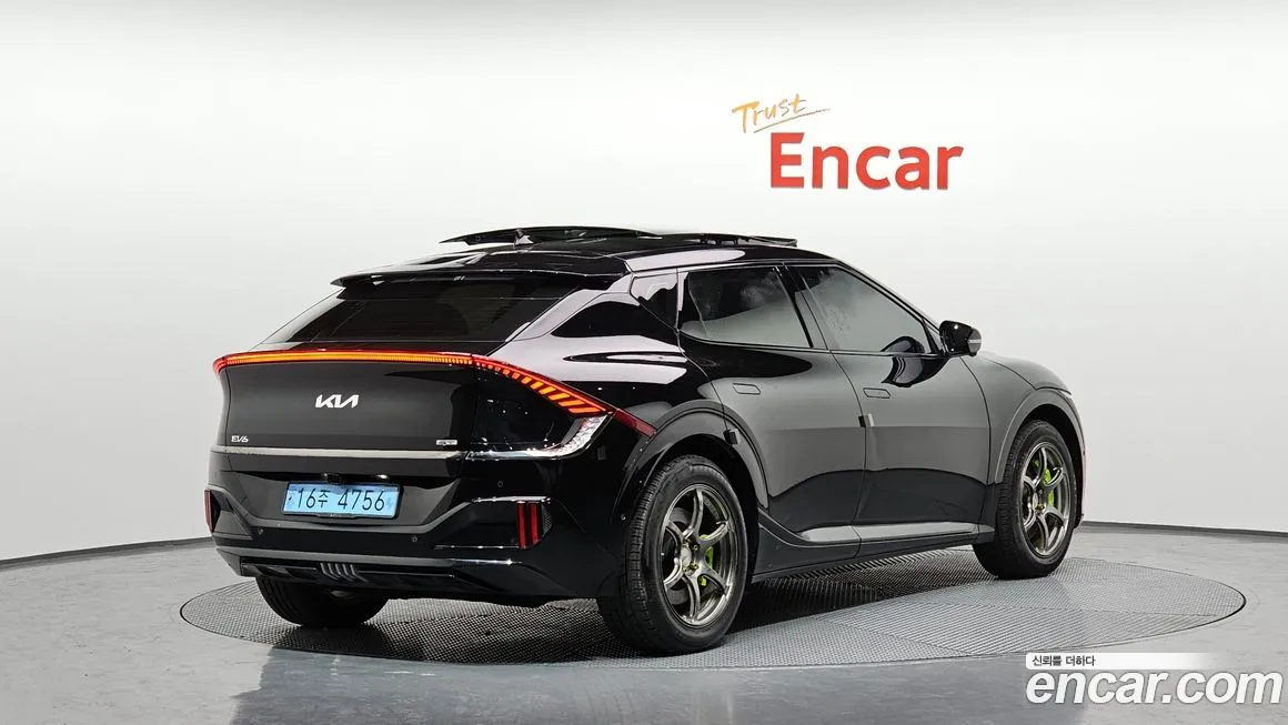Kia EV6 — фото 2