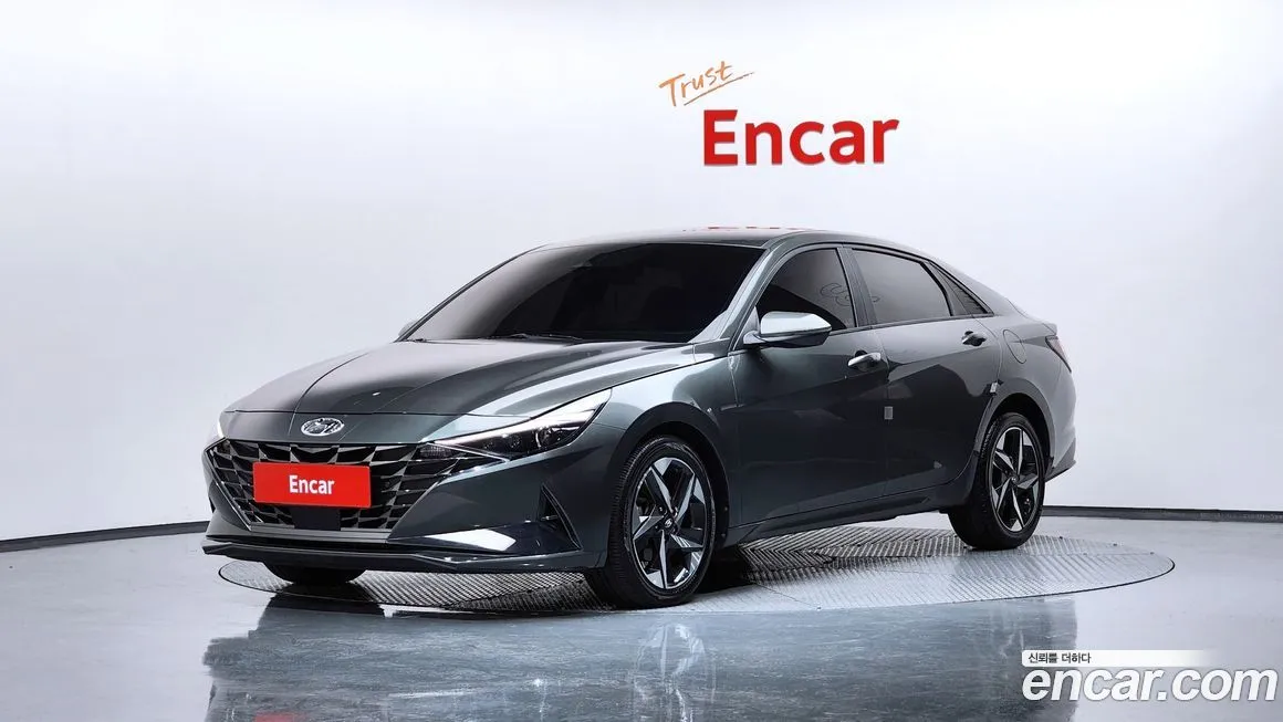 Hyundai AVANTE — фото 1