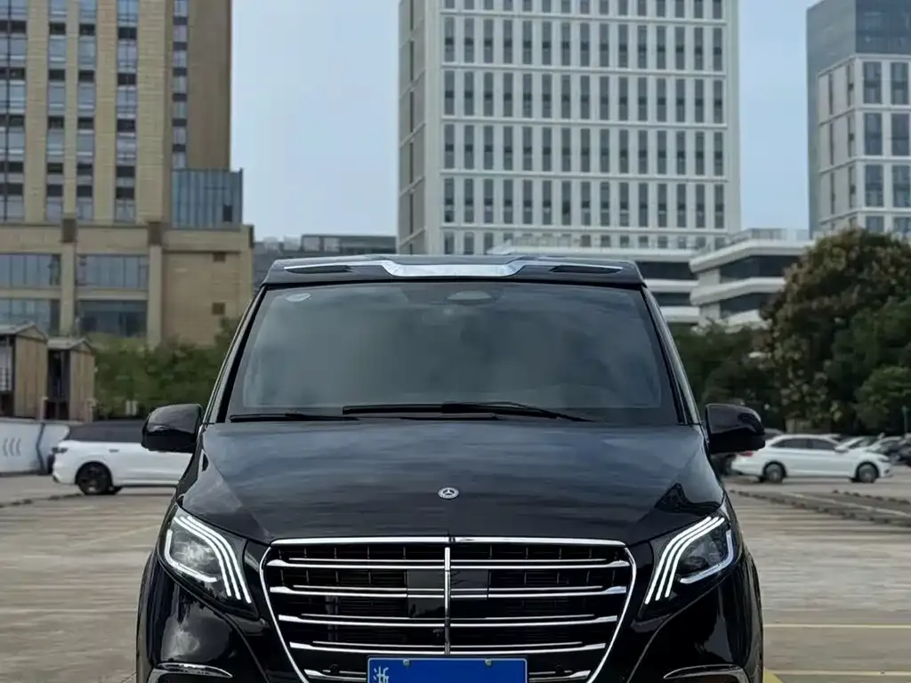 Mercedes-Benz Vito — фото 1