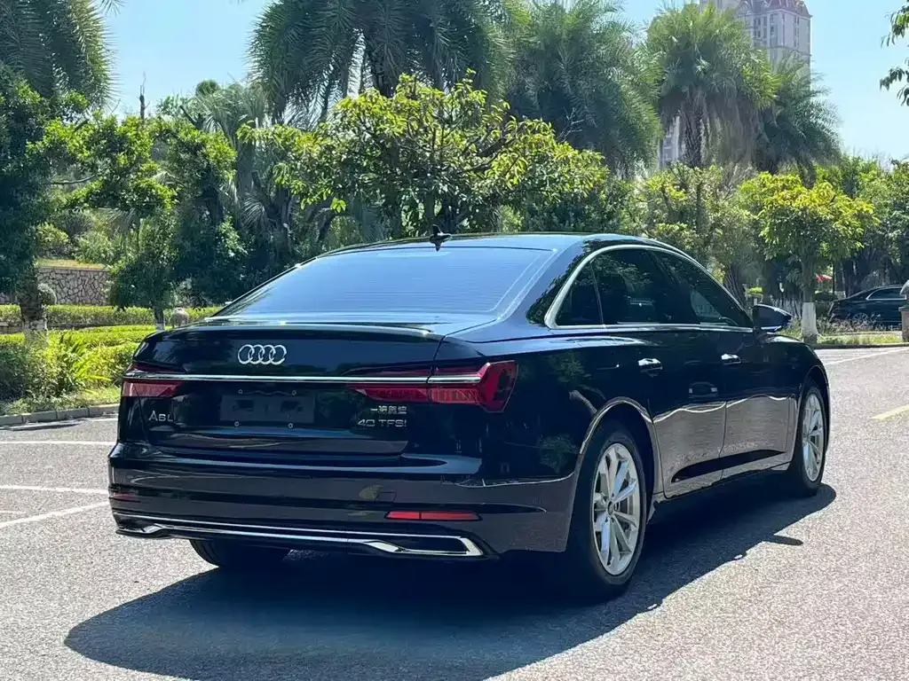 Audi A6L — фото 9
