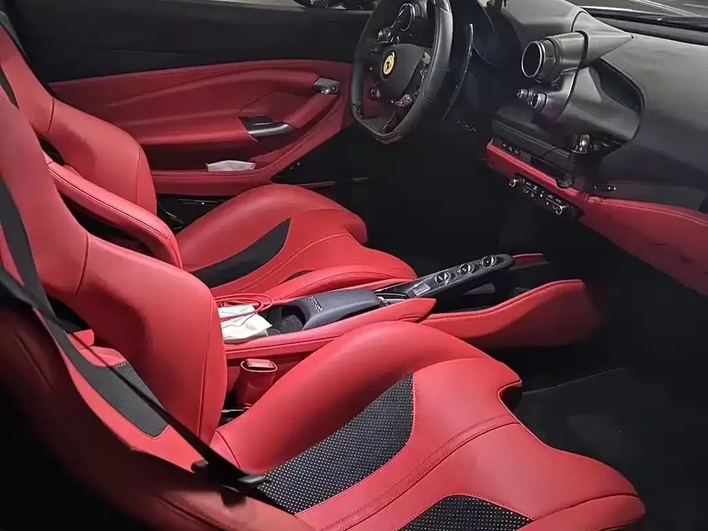 Ferrari F8 — фото 5