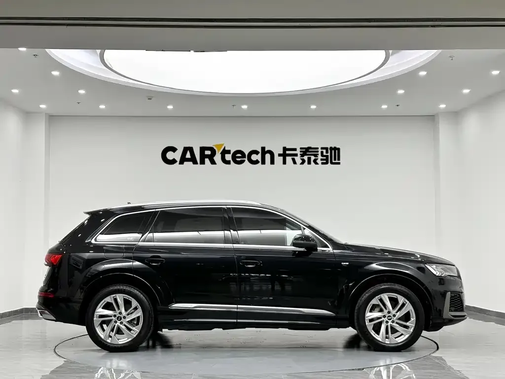 Audi Q7 — фото 4