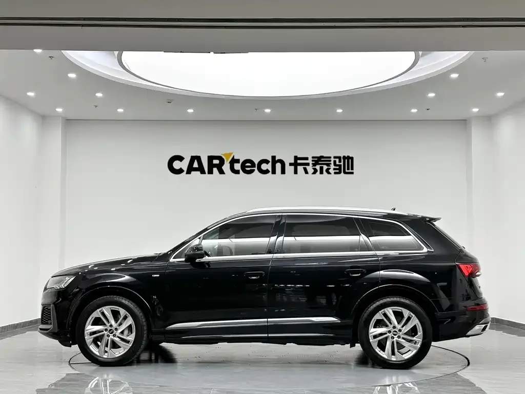 Audi Q7 — фото 5