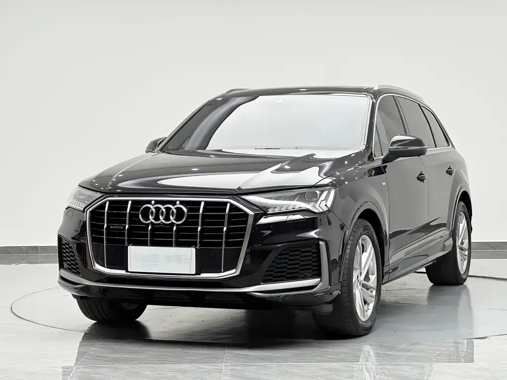 Audi Q7 — фото 9