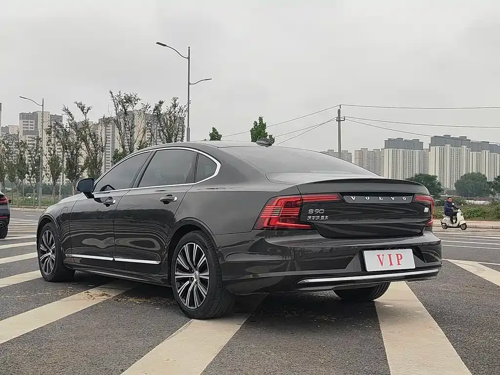 Volvo S90 PHEV — фото 7