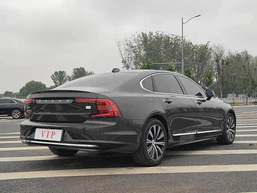 Volvo S90 PHEV — фото 9