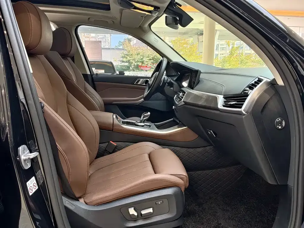 BMW X5 (Import) — фото 8