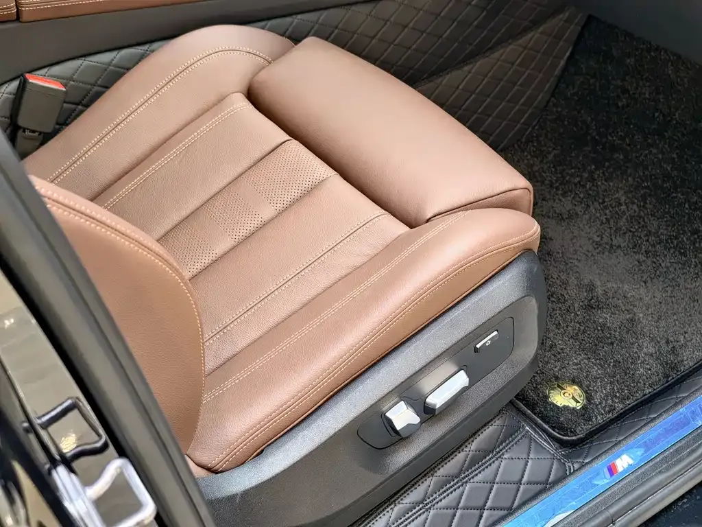 BMW X5 (Import) — фото 9