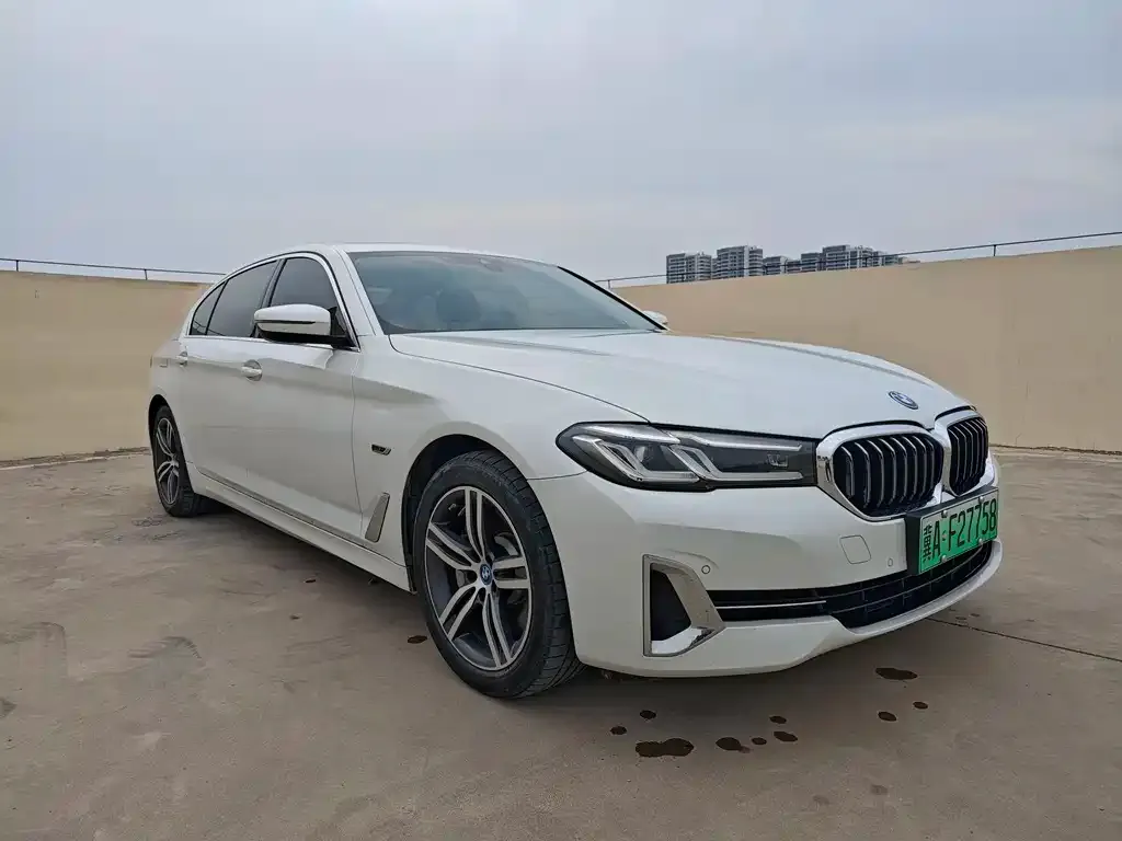 BMW 5 Series New Energy — фото 1