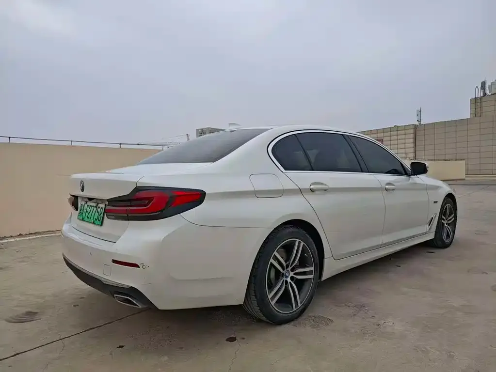 BMW 5 Series New Energy — фото 4