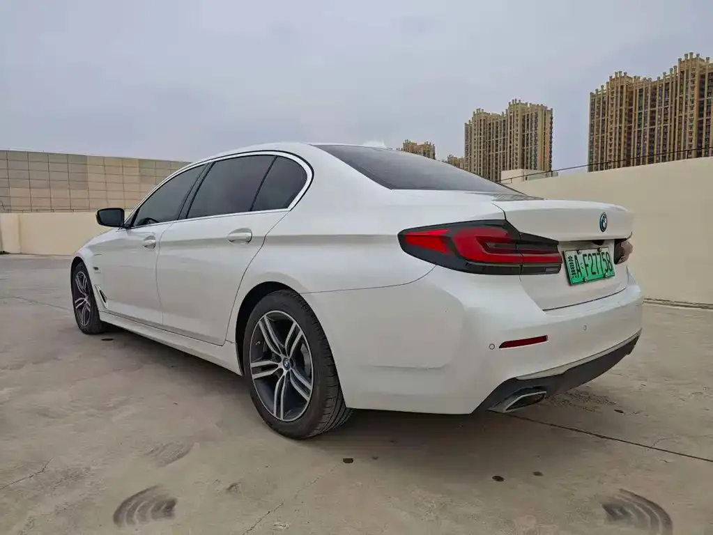 BMW 5 Series New Energy — фото 6