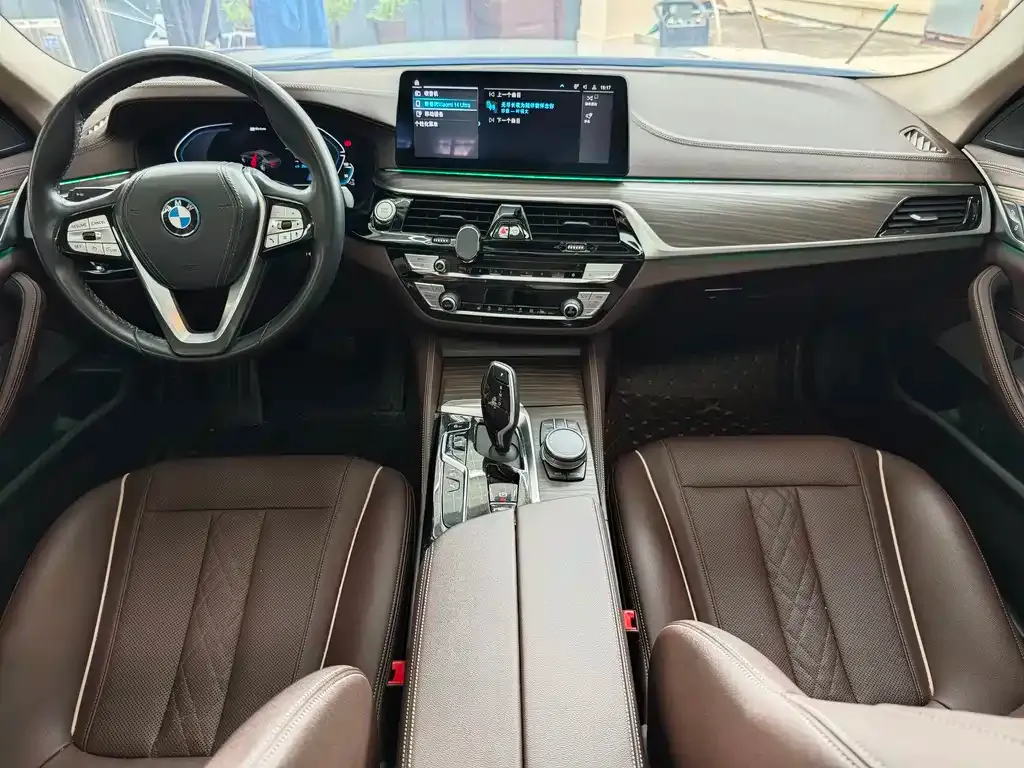 BMW 5 Series New Energy — фото 8