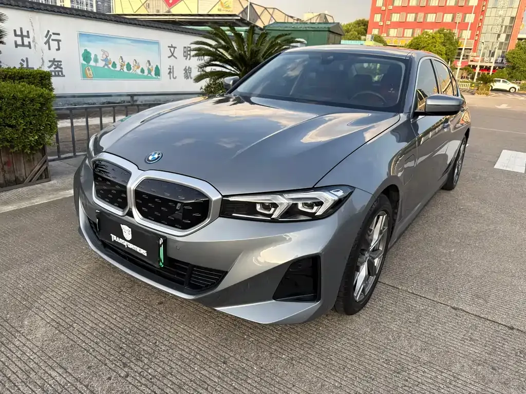BMW i3 — фото 1