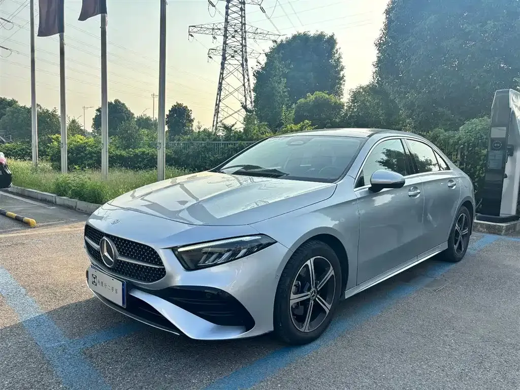 Mercedes-Benz A-Class — фото 1