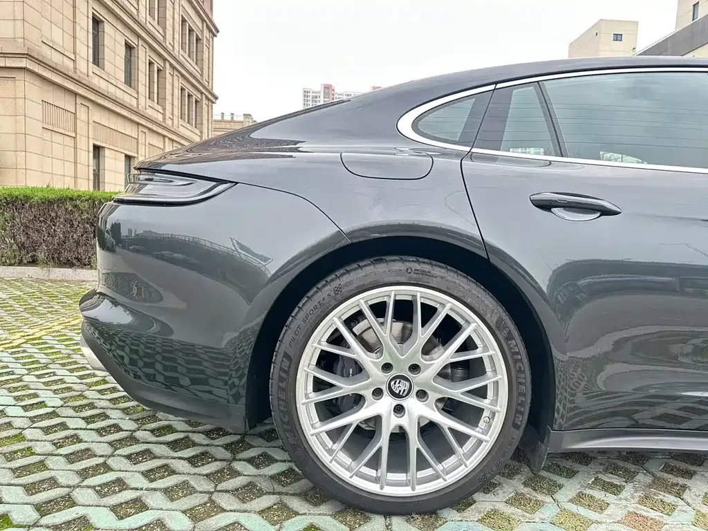 Porsche Panamera — фото 4