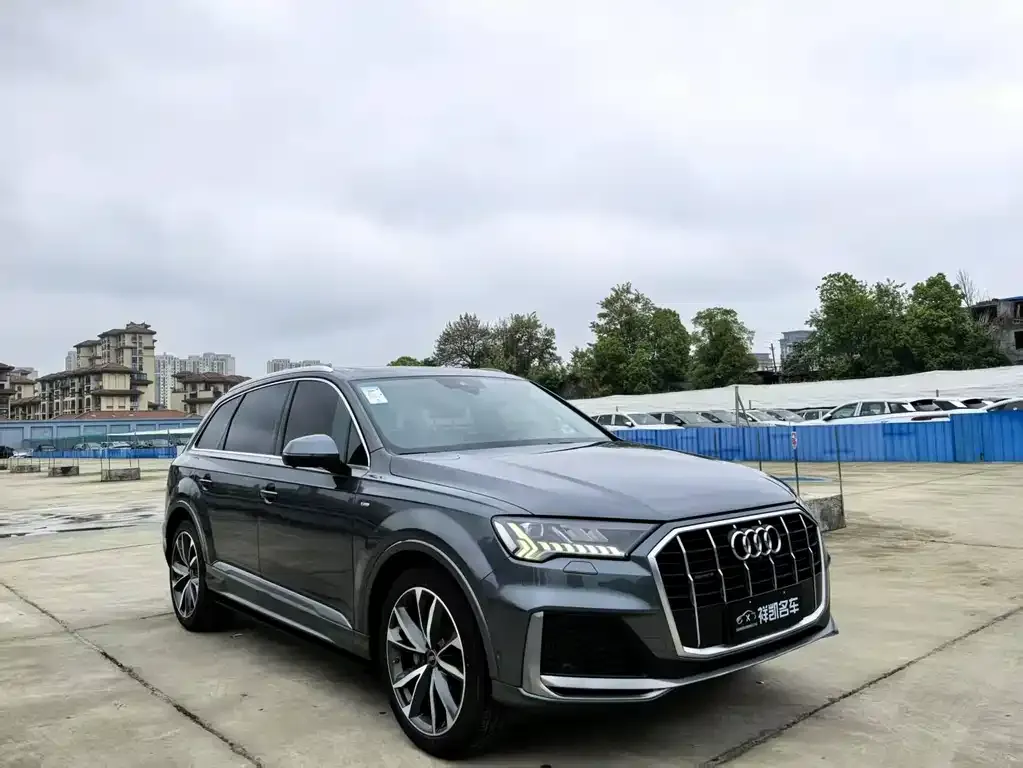 Audi Q7 — фото 3