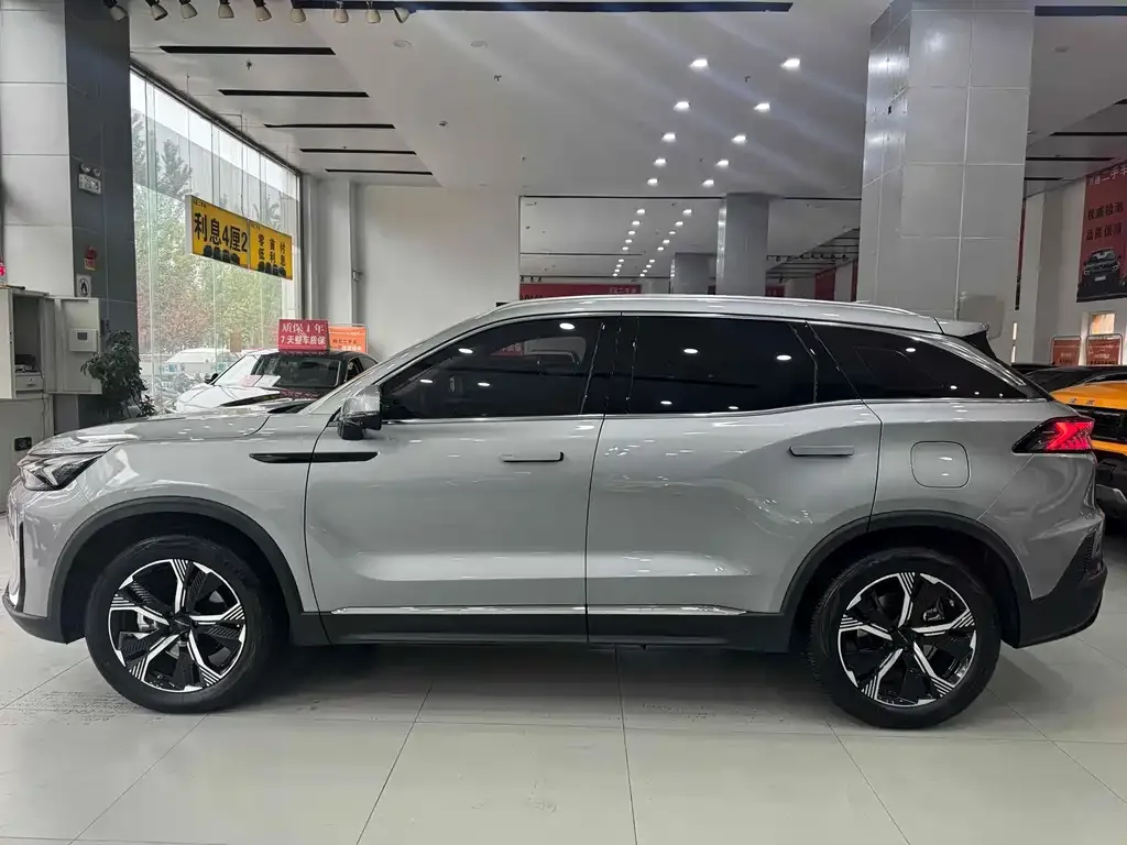 BAIC X7 — фото 8