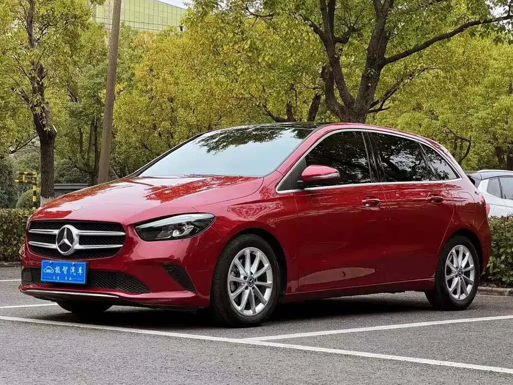 Mercedes-Benz B-Class — фото 1