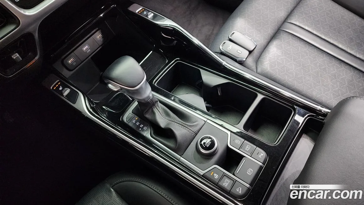 Kia Sorento — фото 9